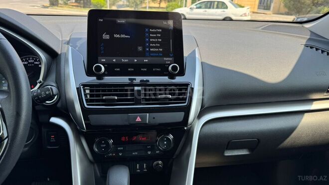 Mitsubishi Eclipse Cross 2022, 35,900 km - 2.0 л - Bakı
