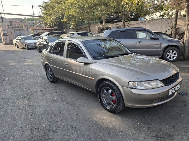 Opel Vectra 1996, 350,000 km - 1.6 l - Bakı