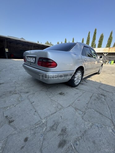 Mercedes E 230 1997, 300,324 km - 2.3 l - Bakı