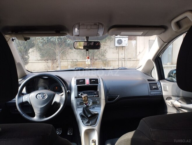 Toyota Auris 2008, 300,000 km - 1.4 l - Bakı