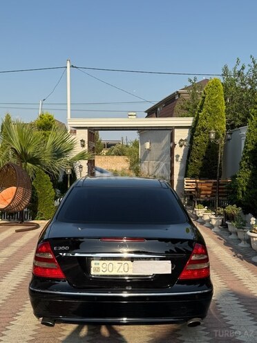 Mercedes E 300 2004, 410,000 km - 2.0 l - Bakı