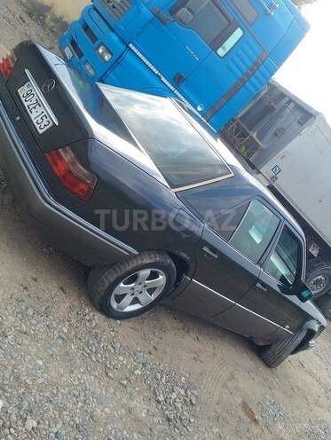 Mercedes E 250 1994, 550,000 km - 2.5 l - İmişli