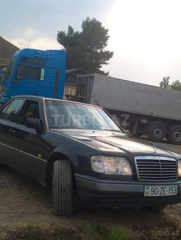 Mercedes E 250 1994, 550,000 km - 2.5 l - İmişli