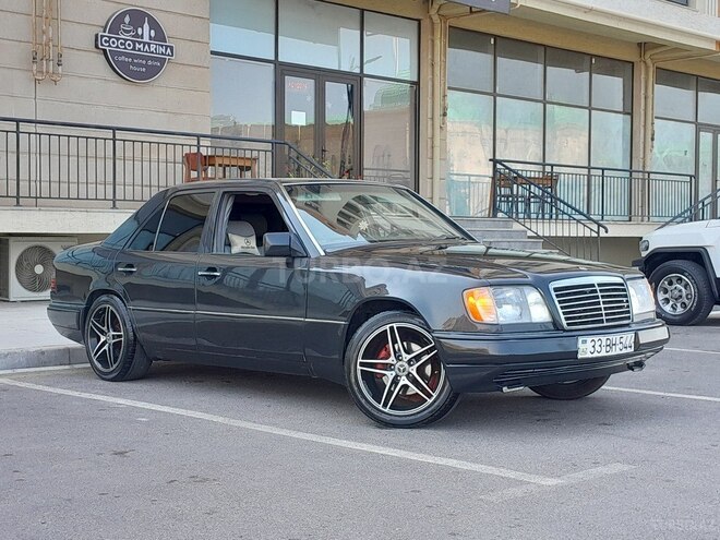 Mercedes E 220 1995, 321,452 km - 2.2 l - Sumqayıt