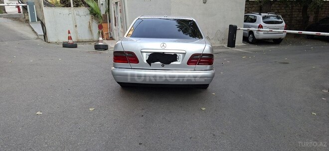 Mercedes E 230 1997, 512,000 km - 2.3 l - Bakı