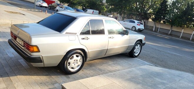 Mercedes 190 1990, 328,579 km - 2.0 l - Bakı