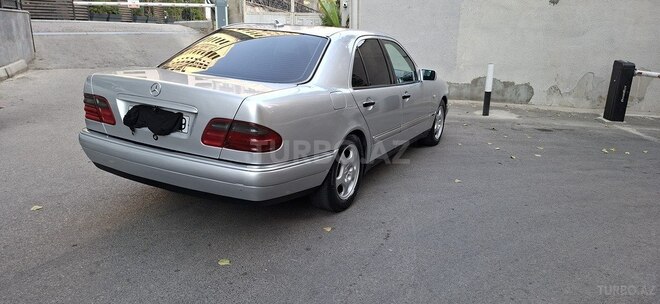 Mercedes E 230 1997, 512,000 km - 2.3 l - Bakı