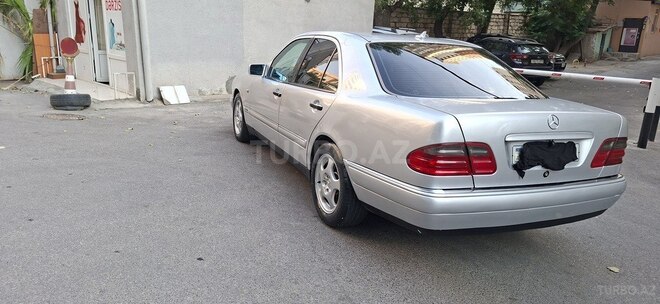Mercedes E 230 1997, 512,000 km - 2.3 l - Bakı