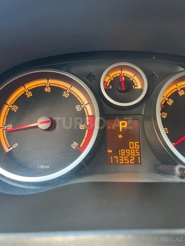 Opel Corsa 2012, 170,000 km - 1.4 l - Bakı