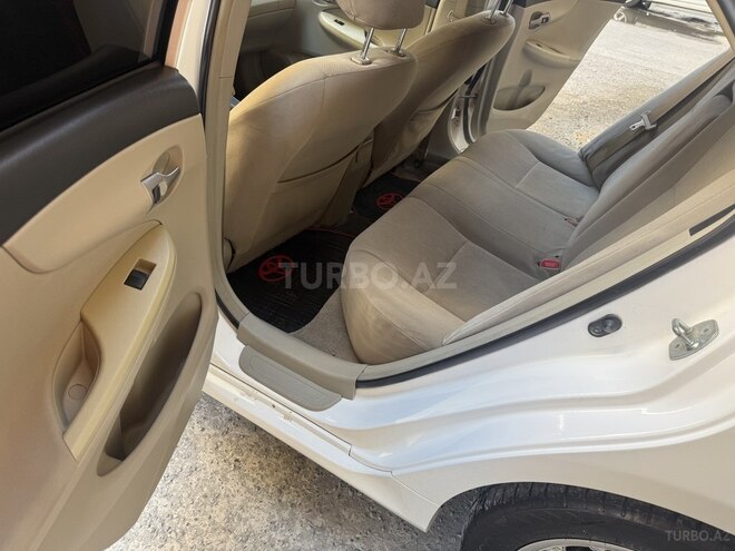 Toyota Corolla 2013, 231,000 km - 1.6 l - Bakı