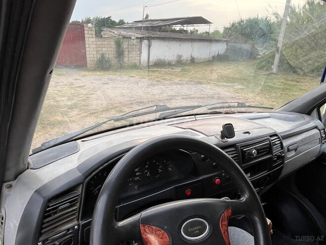 GAZ  2006, 325,260 km - 2.4 l - Saatlı