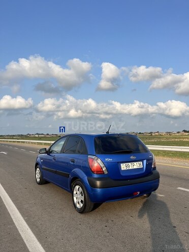 Kia Rio 2009, 345,000 km - 1.4 l - Siyəzən