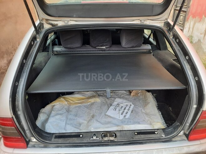 Mercedes C 200 2000, 320,000 km - 2.0 л - Bakı