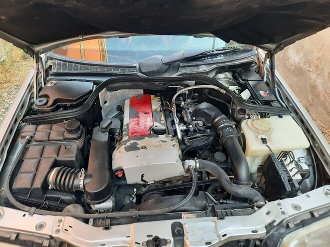 Mercedes C 200 2000, 320,000 km - 2.0 л - Bakı