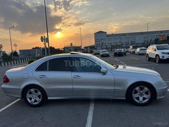 Mercedes E 270 2003, 422,000 km - 2.7 l - Bakı