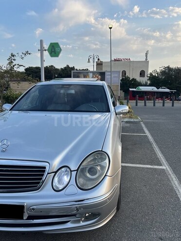 Mercedes E 270 2003, 422,000 km - 2.7 l - Bakı
