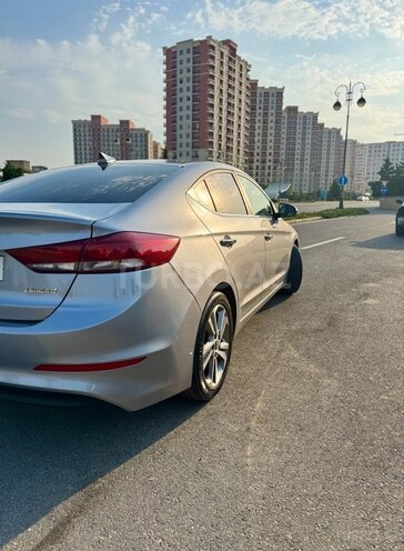 Hyundai Elantra 2016, 145,646 km - 2.0 l - Bakı
