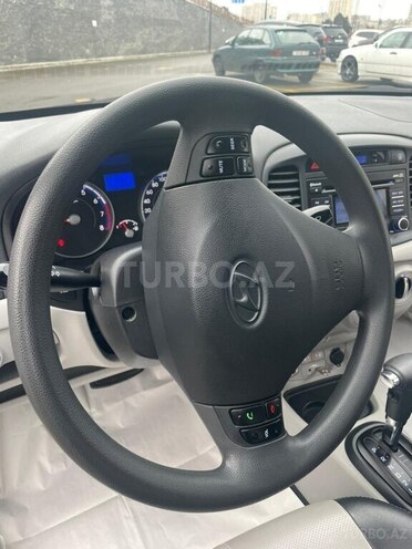 Hyundai Verna 2010, 154,000 km - 1.4 l - Bakı