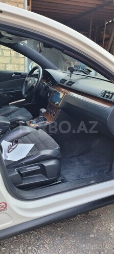 Volkswagen Passat 2005, 360,000 km - 2.0 l - Gəncə