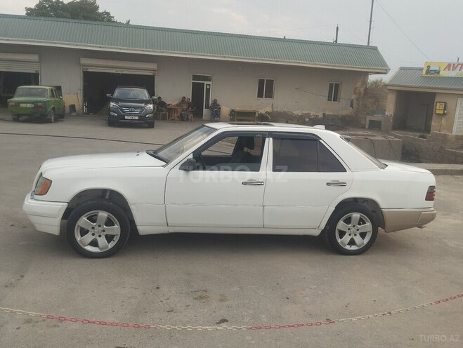 Mercedes E 200 d 1988, 500,000 km - 2.0 l - Salyan