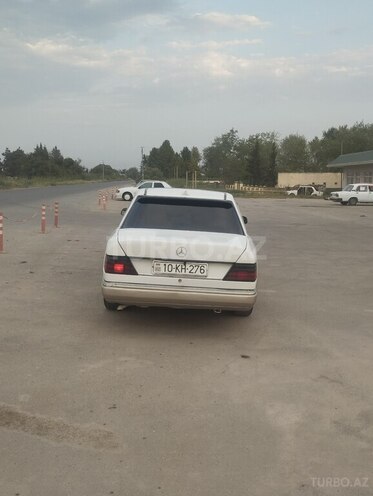 Mercedes E 200 d 1988, 500,000 km - 2.0 l - Salyan