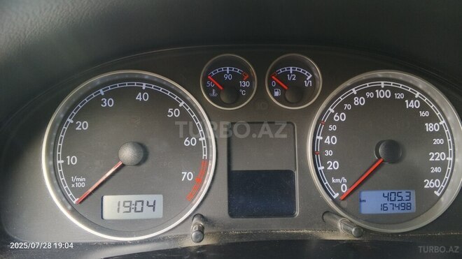 Volkswagen Passat 2001, 167,498 km - 1.8 l - Bakı