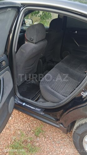 Volkswagen Passat 2001, 167,498 km - 1.8 l - Bakı