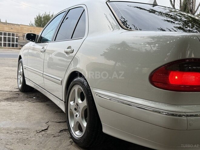 Mercedes E 320 2000, 302,000 km - 3.2 l - Beyləqan