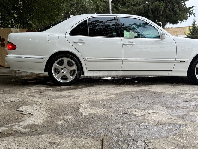 Mercedes E 320 2000, 302,000 km - 3.2 l - Beyləqan
