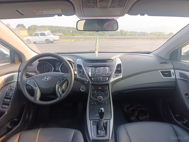 Hyundai Avante 2014, 319,000 km - 1.6 l - Lənkəran
