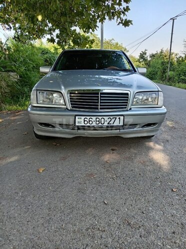 Mercedes C 180 1998, 365,000 km - 1.8 л - Qazax