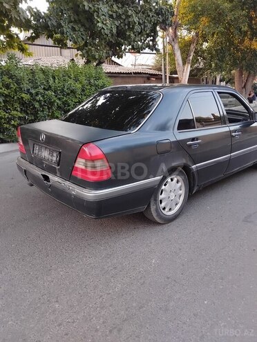 Mercedes C 180 1995, 325,000 km - 1.8 l - Gəncə