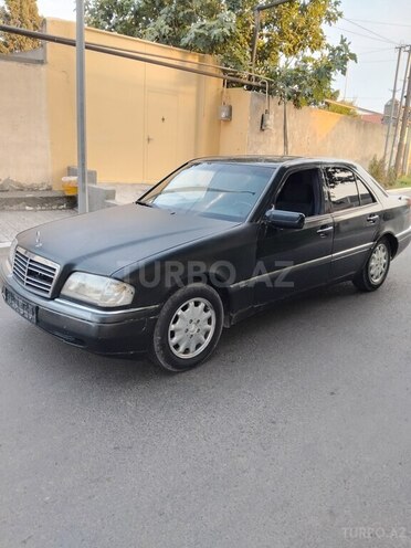 Mercedes C 180 1995, 325,000 km - 1.8 l - Gəncə