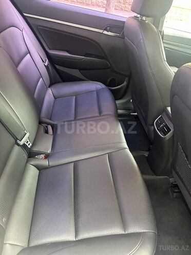 Hyundai Avante 2015, 114,000 km - 1.6 л - Bakı