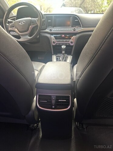 Hyundai Avante 2015, 114,000 km - 1.6 л - Bakı