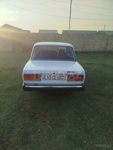 LADA (VAZ) 2107 2005, 200,000 km - 1.6 l - Qax