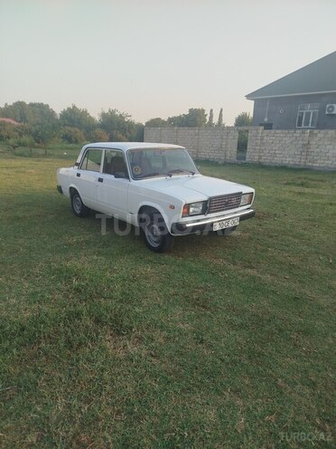 LADA (VAZ) 2107 2005, 200,000 km - 1.6 l - Qax