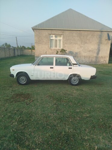 LADA (VAZ) 2107 2005, 200,000 km - 1.6 l - Qax