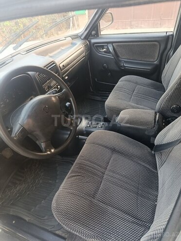GAZ 3110 2002, 250,000 km - 2.3 л - Bakı