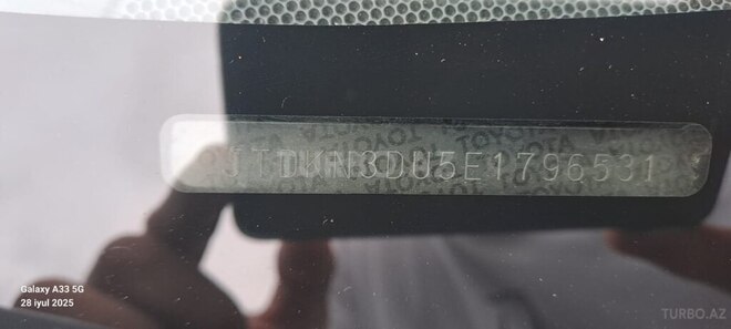 Toyota Prius 2014, 250,000 km - 1.8 л - Bakı