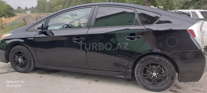 Toyota Prius 2014, 250,000 km - 1.8 л - Bakı