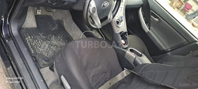 Toyota Prius 2014, 250,000 km - 1.8 л - Bakı