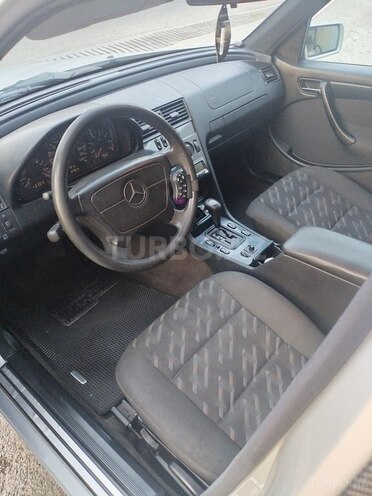 Mercedes C 200 1997, 285,000 km - 2.0 л - Göyçay