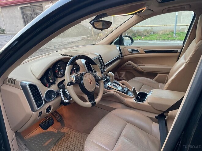Porsche  2013, 250,000 km - 3.0 l - Sumqayıt