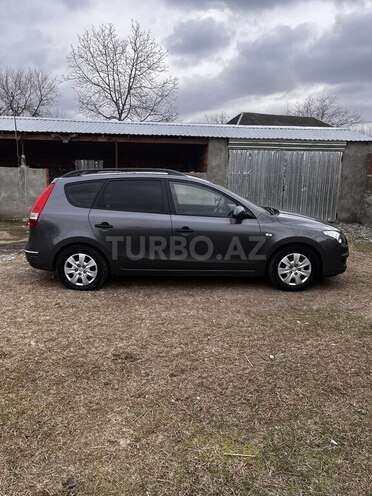 Hyundai i30 2009, 190,000 km - 1.4 л - Mingəçevir