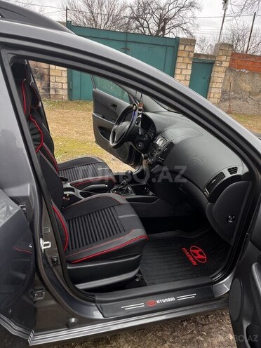 Hyundai i30 2009, 190,000 km - 1.4 л - Mingəçevir