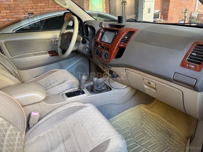 Toyota Fortuner 2006, 335,800 km - 2.7 l - Bakı