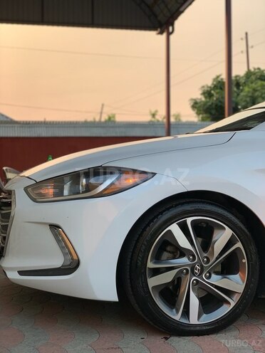 Hyundai Elantra 2017, 251,058 km - 2.0 l - Balakən