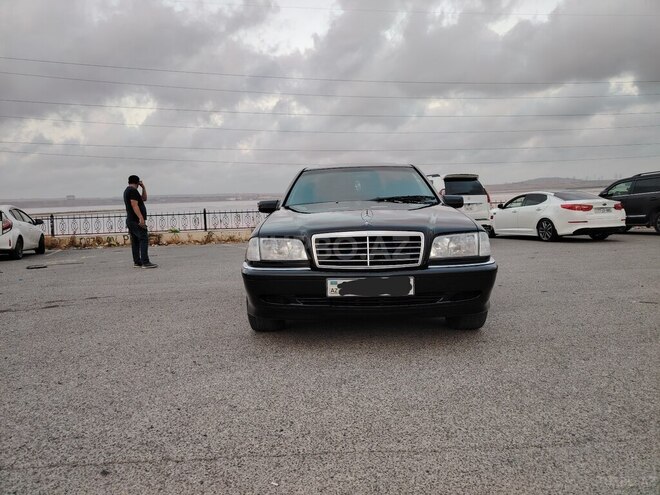 Mercedes C 230 1999, 209,540 km - 2.3 l - Bakı