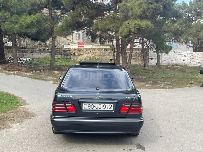 Mercedes E 270 2001, 450,000 km - 2.7 л - Bakı